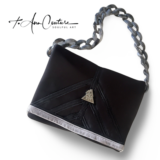 "Grigio Velluto Lusso El Clásica” scuba handbag