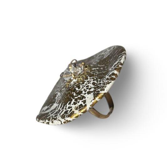 "DazzleSphere Grandeur” ring