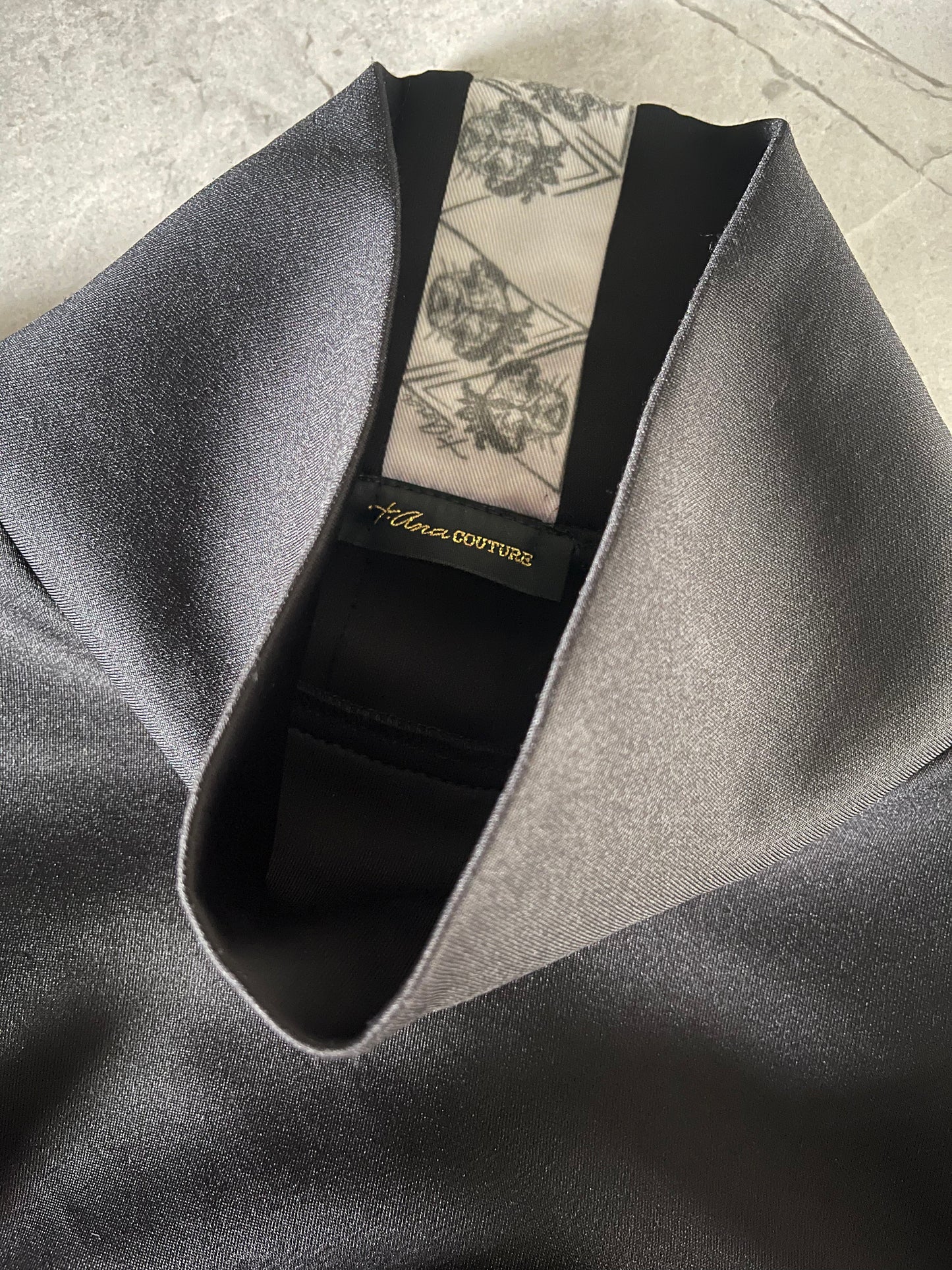 “Il Classico Nero” Scuba turtle-neck Crop Top