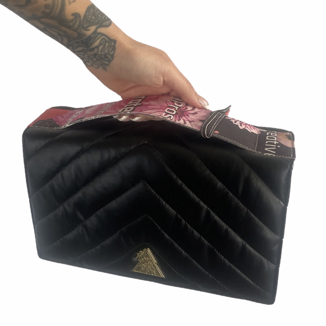 El Clásica Florecer Hangbag