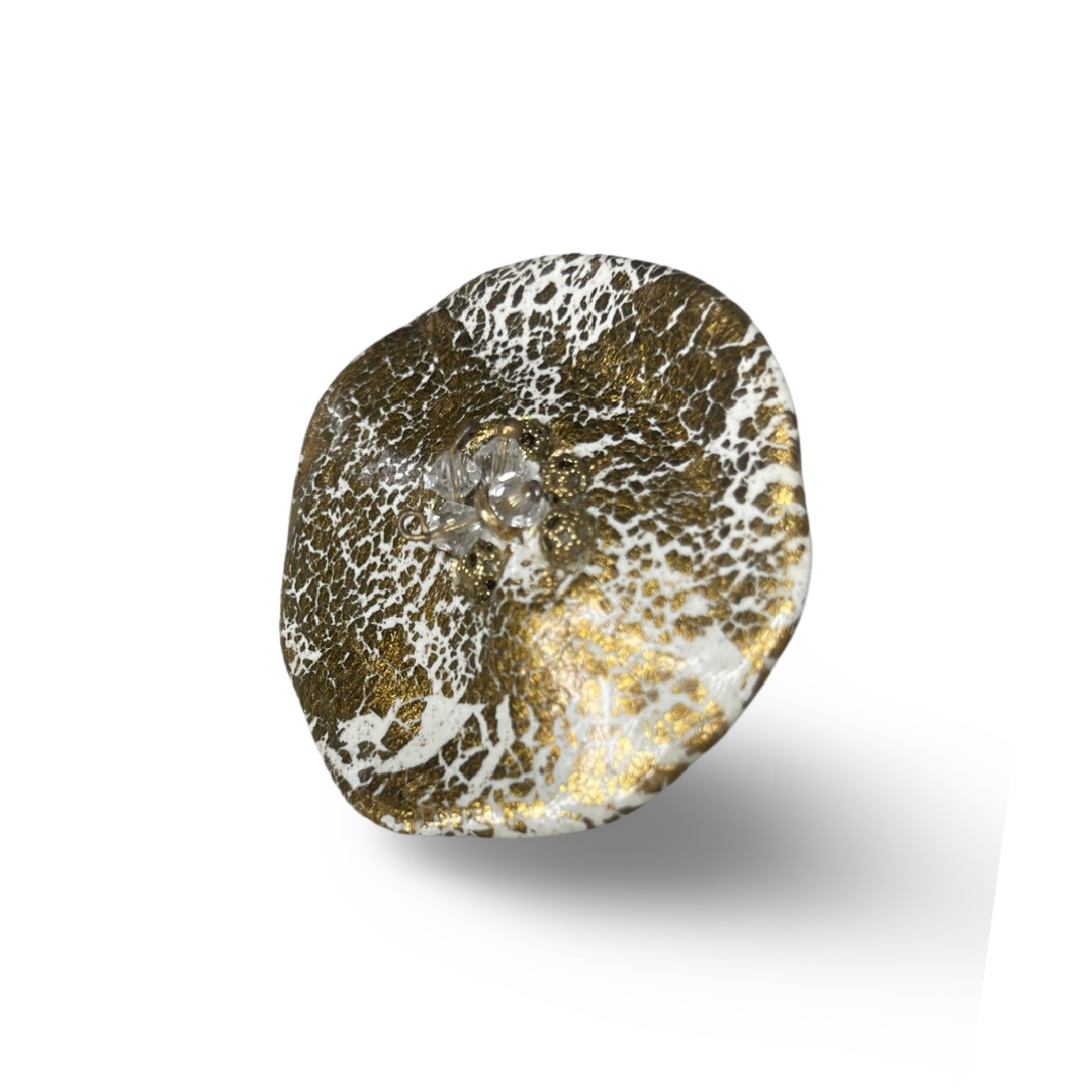 "DazzleSphere Grandeur” ring