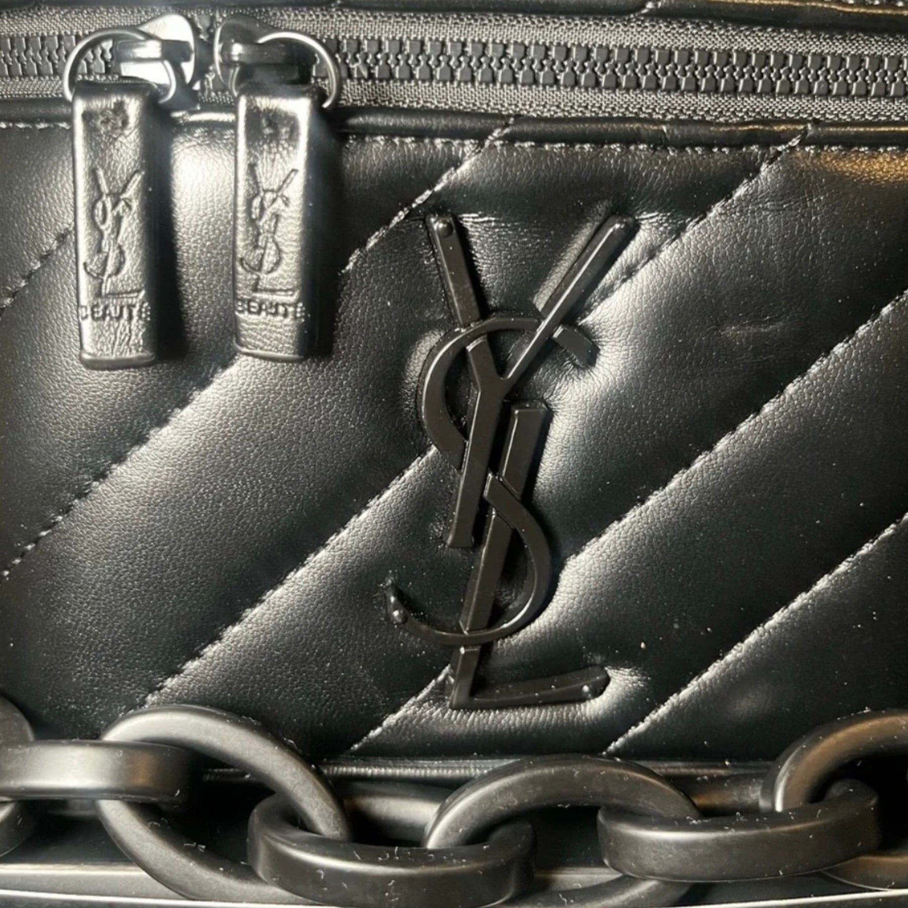 YSL Beauté VIP Vanity Crossbody Black Edition, additional view