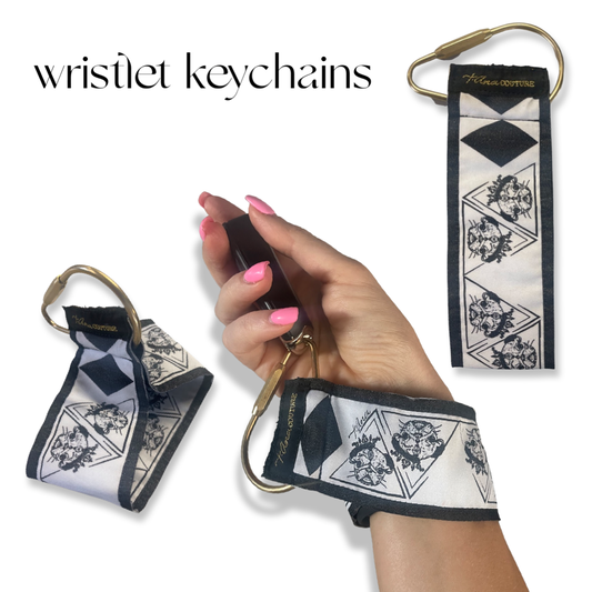 “Bianco e Nero” Wristlet Keychain