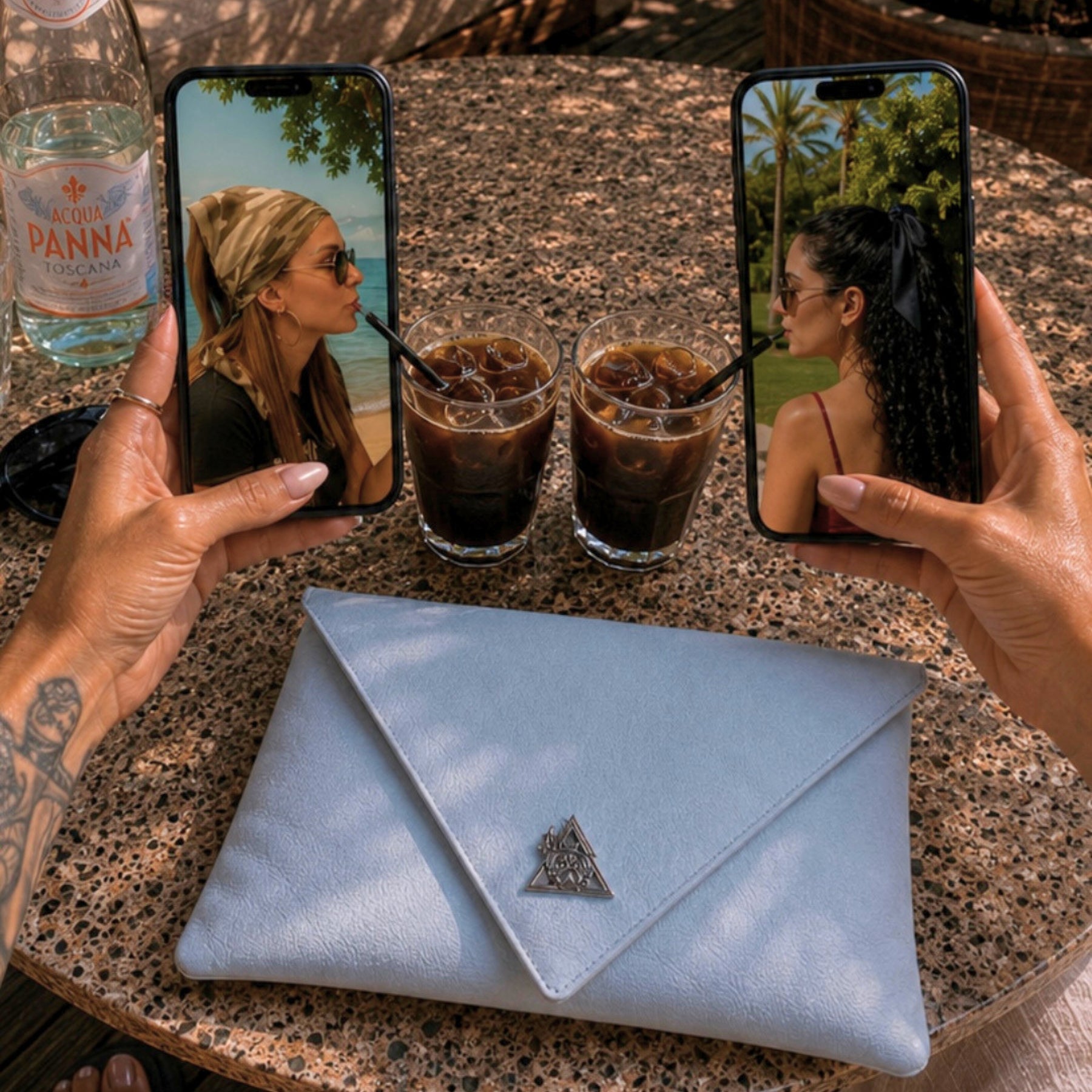 Anima Celeste oversized clutch, detail view