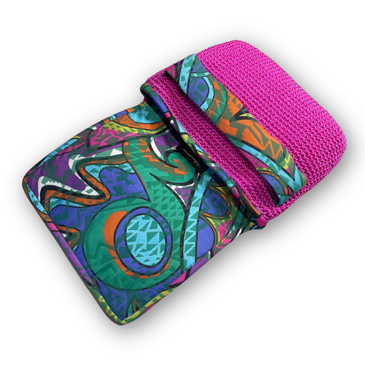 Fior Rosa di Luna hand-knit clutch, additional detail