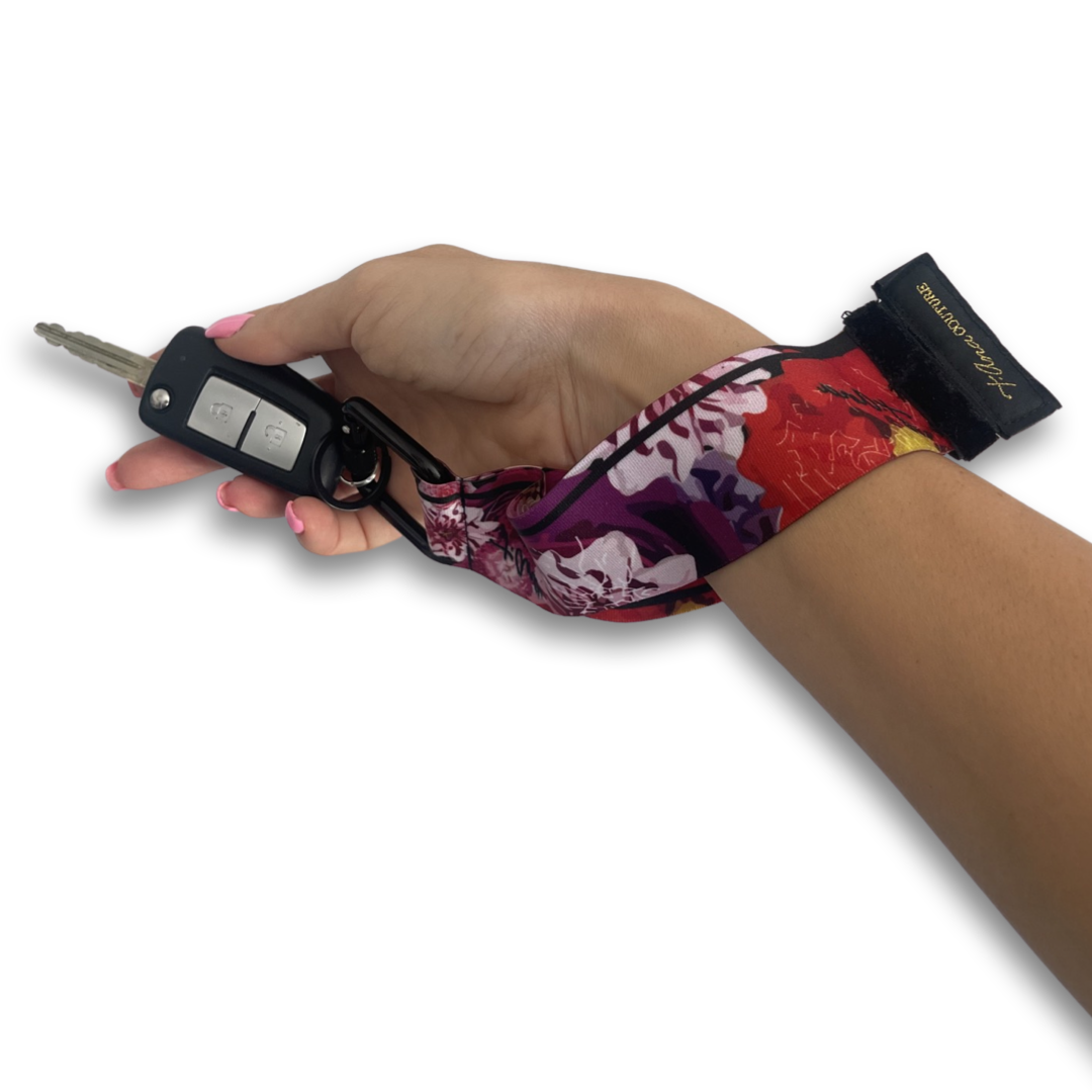 Floralida wristlet keychain, additional detail