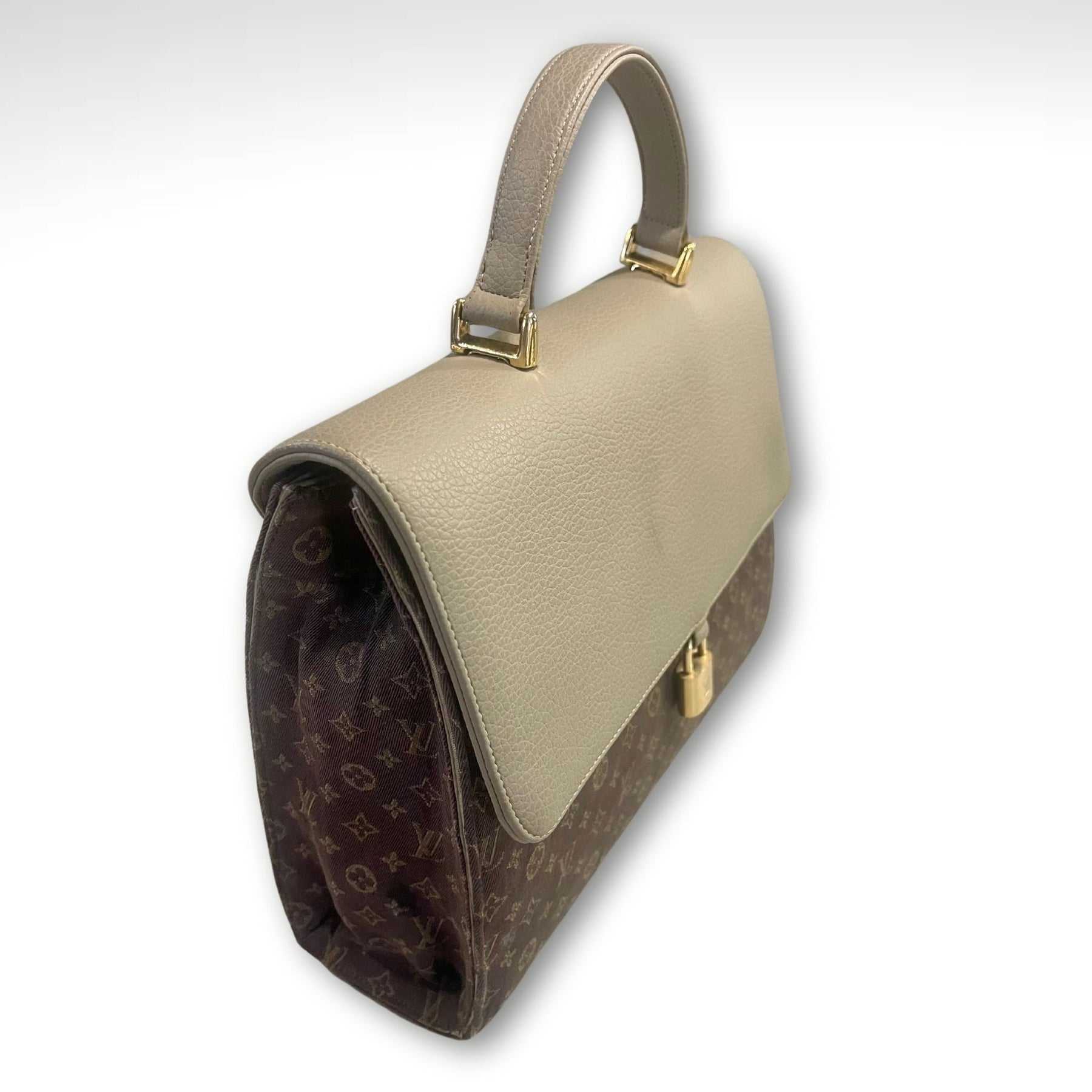 Louis Vuitton Heritage Revival handbag, additional detail