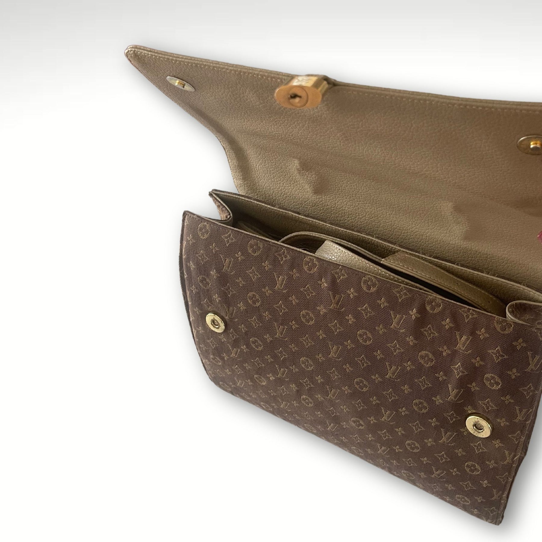Louis Vuitton Heritage Revival handbag, additional detail