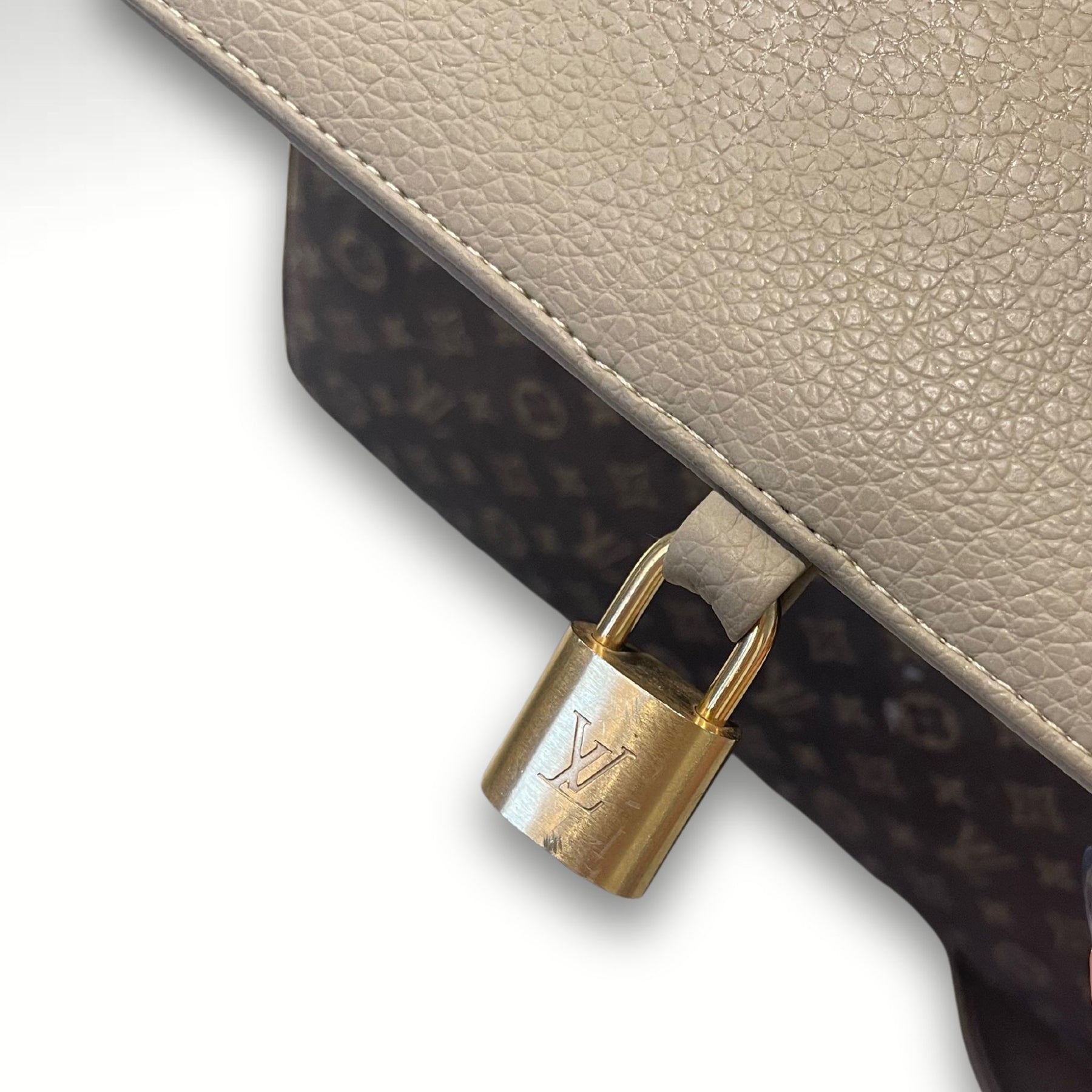 Louis Vuitton Heritage Revival one-of-one handbag, additional view