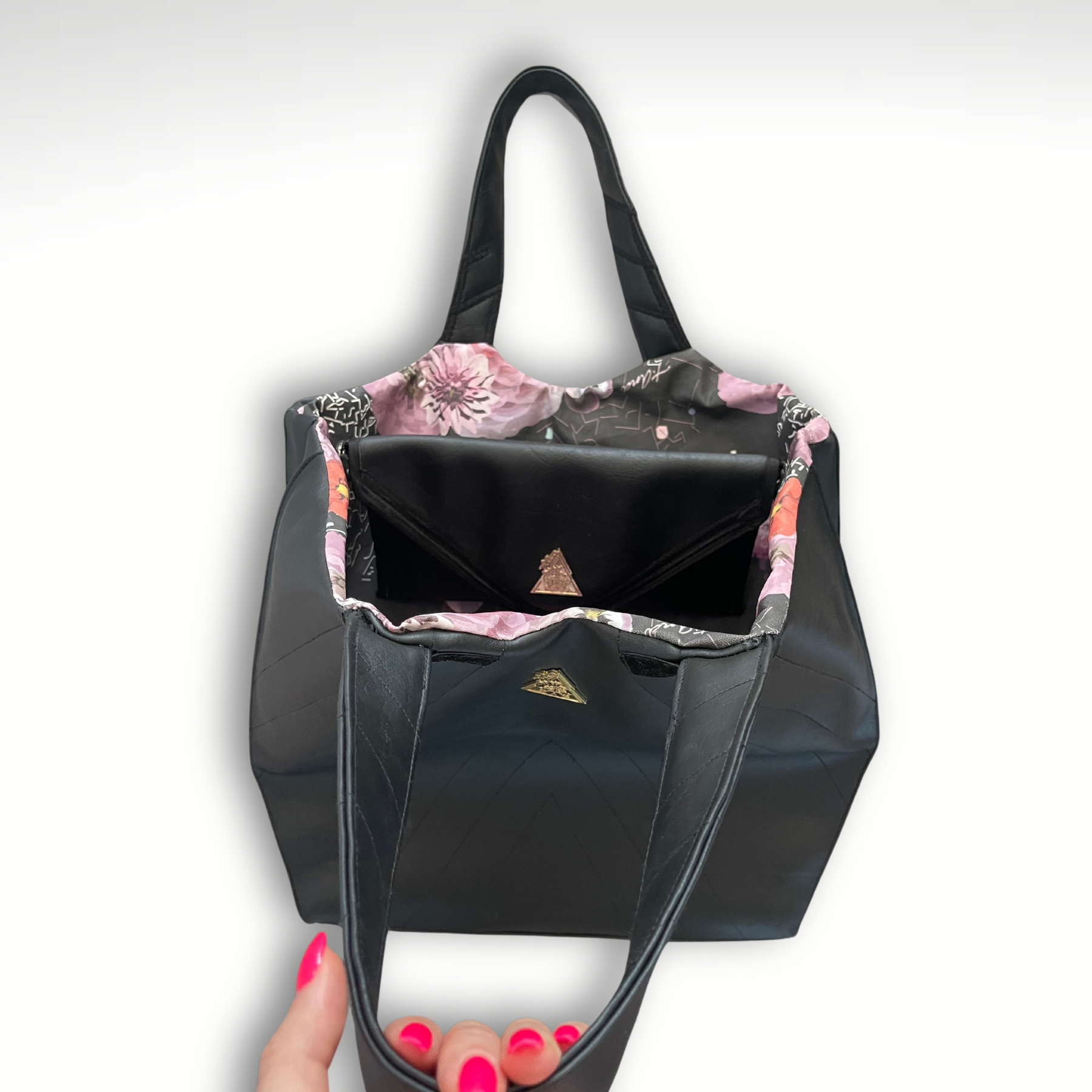 Luminova CarryAll Grande handbag, detail view