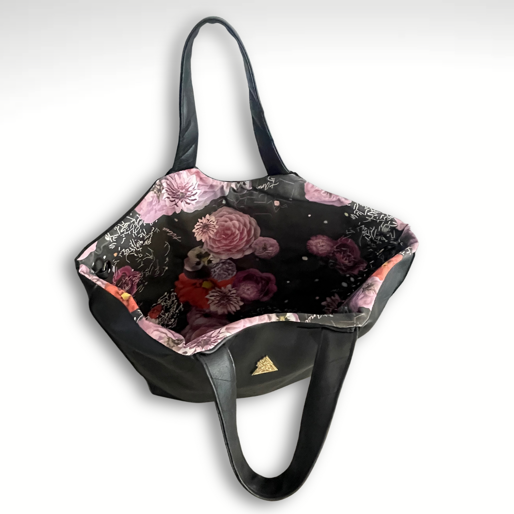 Luminova CarryAll Grande handbag, detail view