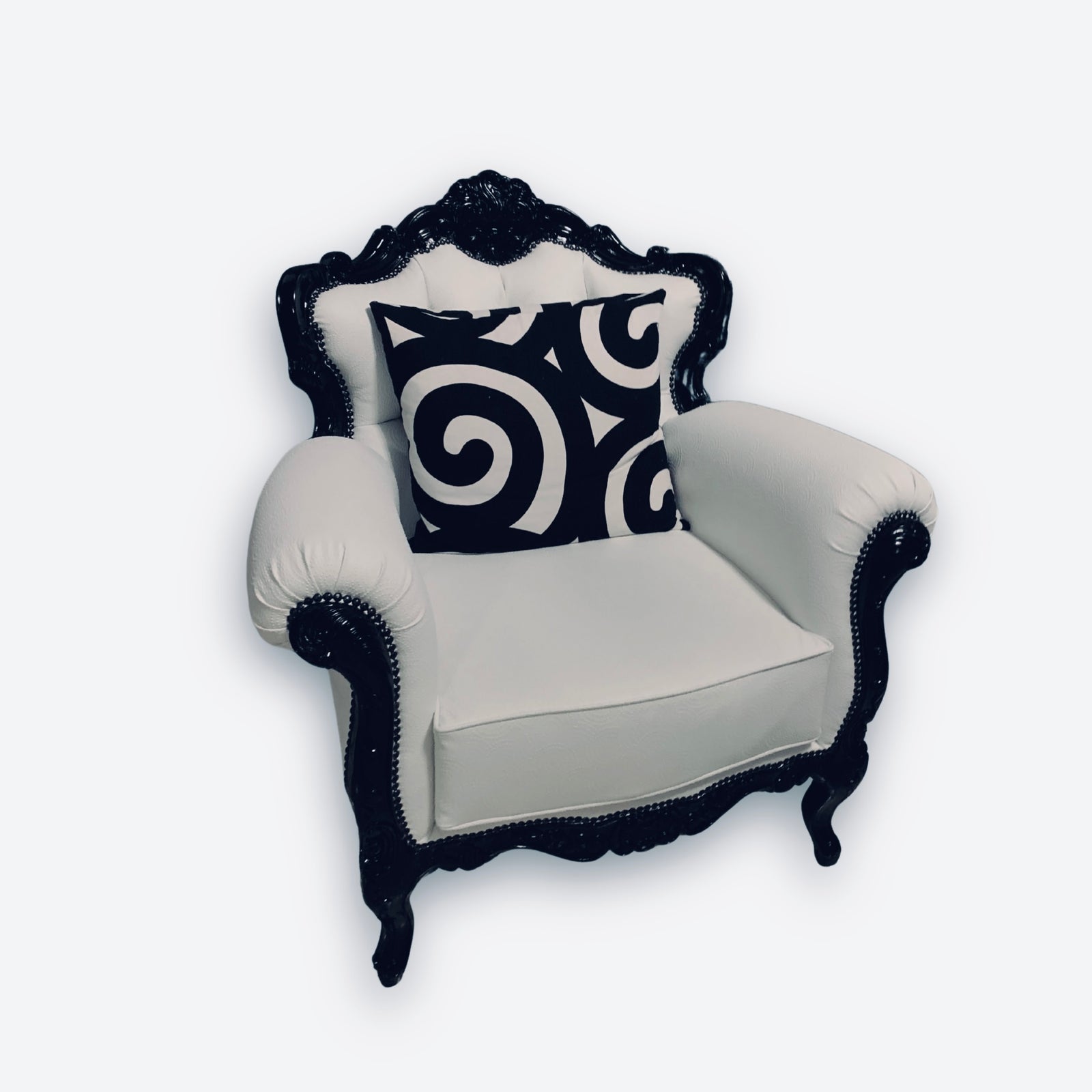 Luna Bianca collector armchair, styled view