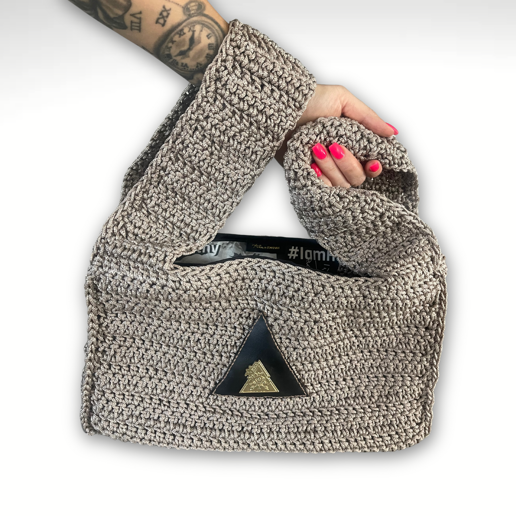Mystic Mid Aura sandy-beige hand-knit handbag, additional view