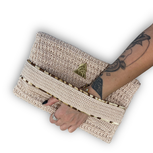 Savanna Mirage beige hand-knit clutch