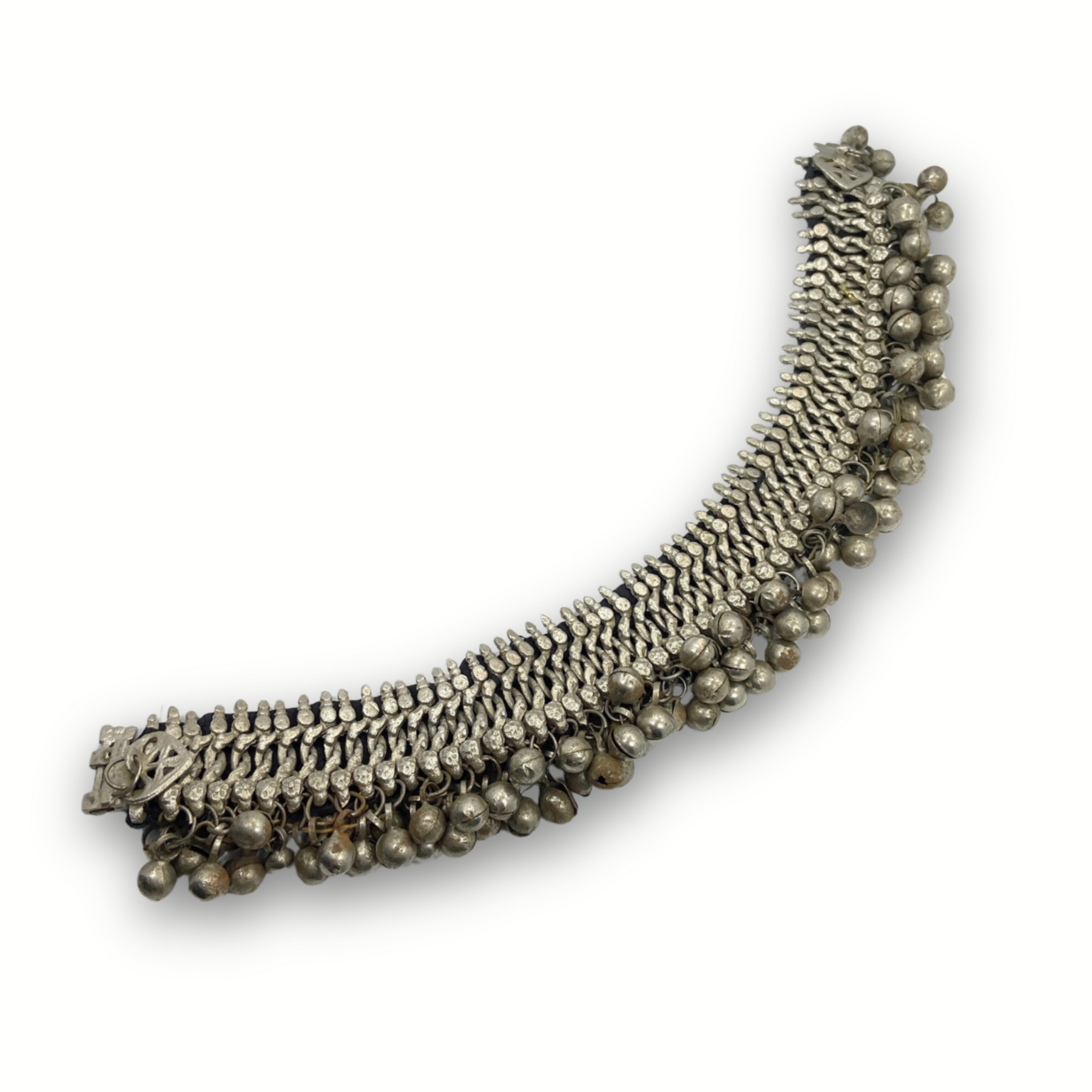 Tribal Mystique Echoes vintage anklet, detail view
